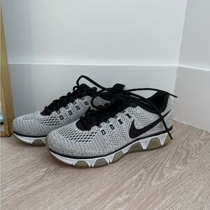 Nike Black & Grey Knit Training Shoes
